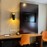 Hotell Xo Park West 4*