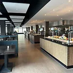 Xo Park West Hotel