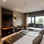 Xo Park West Otel 4*