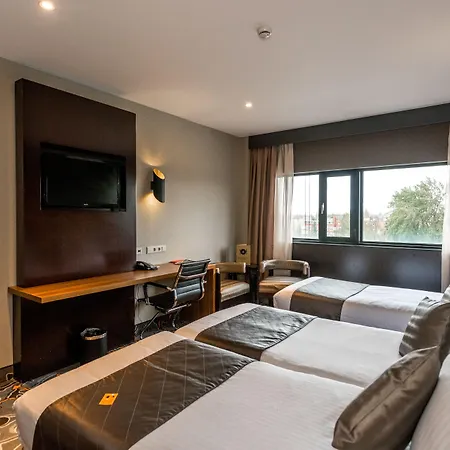 Xo Park West Szálloda 4*