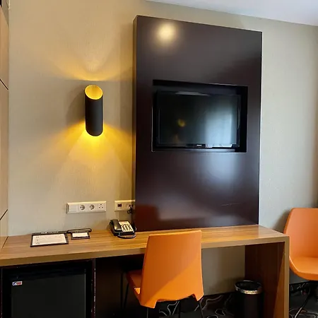 Hotell Xo Park West 4*