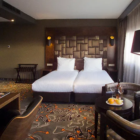 Hotell Xo Park West 4*