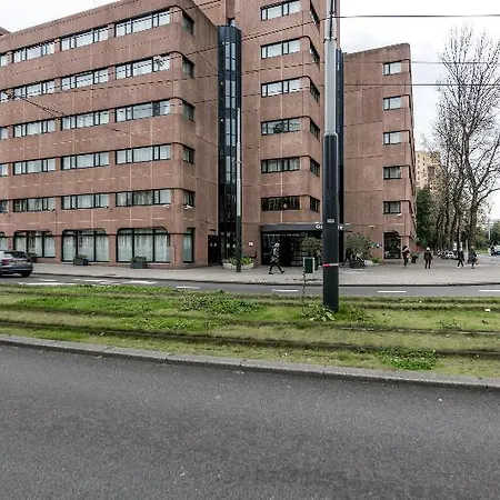 Xo Park West Szálloda