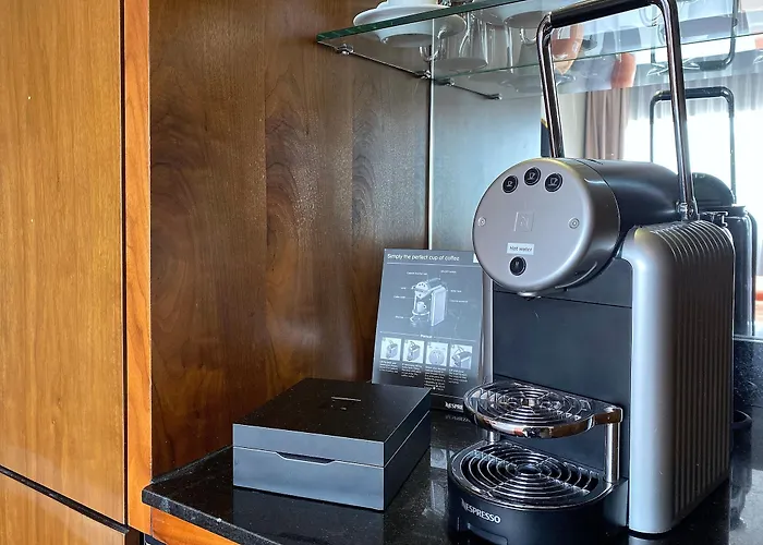 Hotel Xo Park West 4*