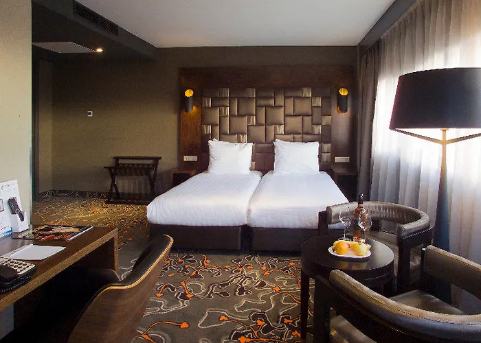 Hotel Xo Park West 4*